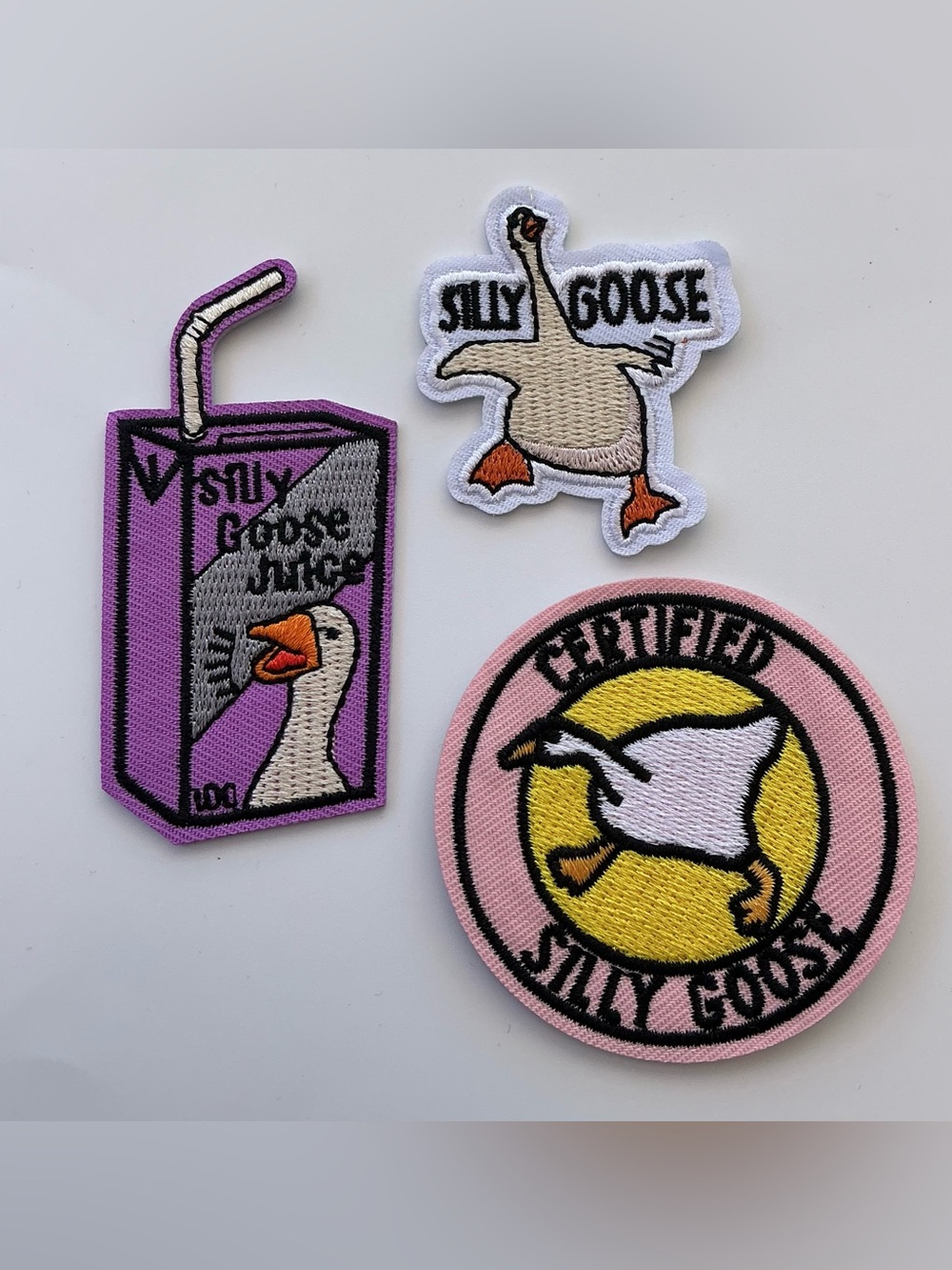 LOT OF 3 SEW OR IRON ON EMBROIDERED PATCHES SILLY GOOSE